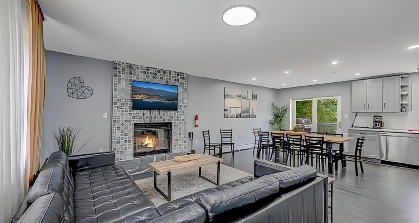 Peaceful Pocono Home With Hot Tub, Gym, & Office Long Pond Ngoại thất bức ảnh